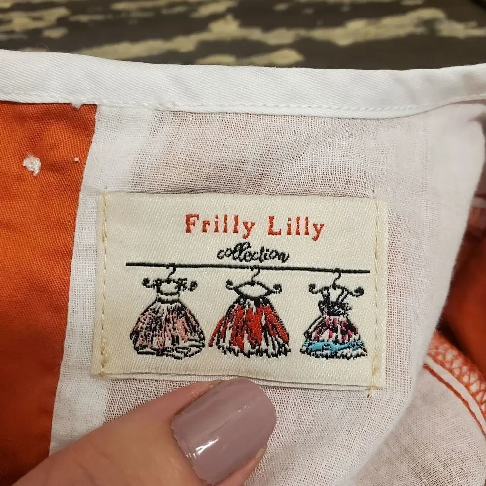 Frilly Lilly Lace Accent Outfit
